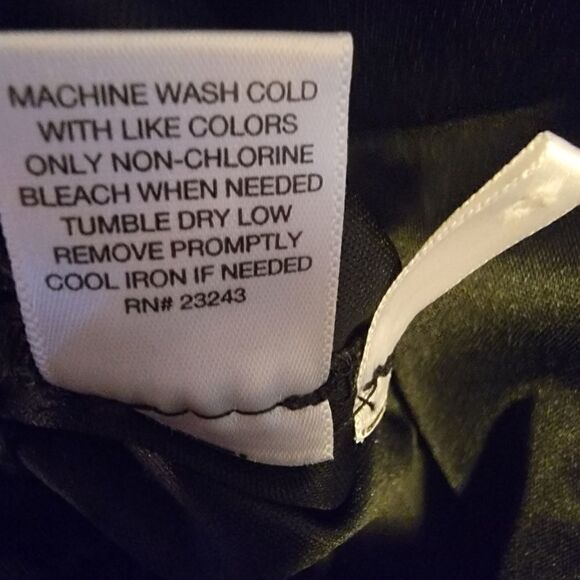 New York & Company Faux Leather Pants. Size L. - Picture 5 of 6